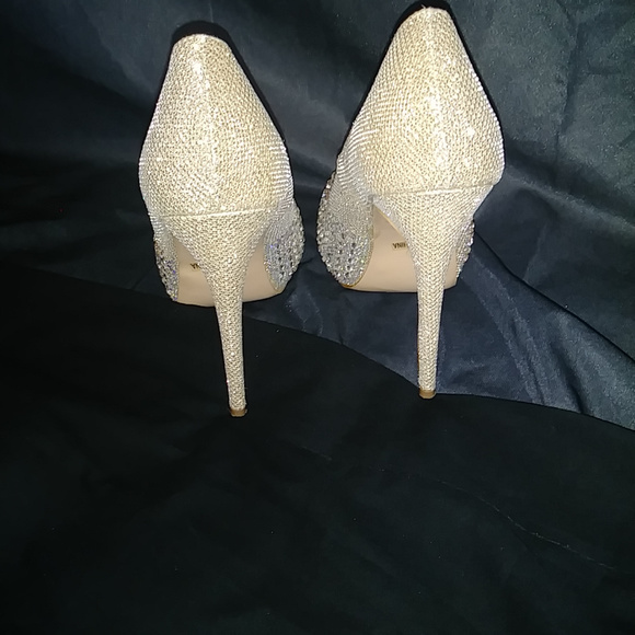 Blossom Open toe heels - Picture 3 of 3